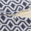 Kissenhülle Viana in Blaugrau & Weiß aus 100% Baumwolle | Entdecken Sie unsere schönsten Wohnaccessoires