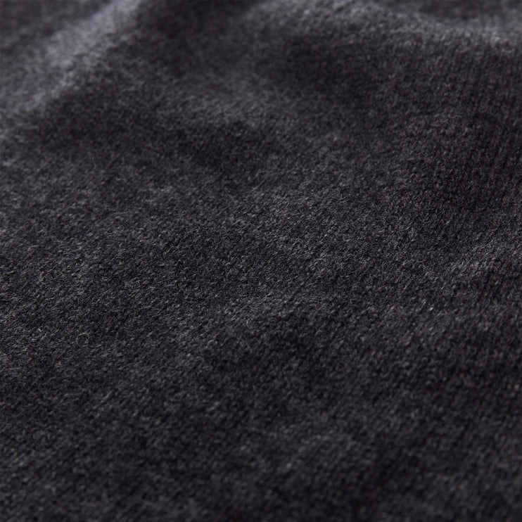 Pullover Nora in Anthrazit aus 50% Kaschmirwolle & 50% Wolle | Entdecken Sie unsere schönsten Wohnaccessoires