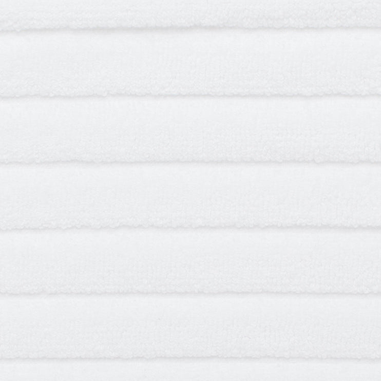 Badematte Alvito in Weiß aus 100% Zero-Twist Baumwolle | Entdecken Sie unsere schönsten Wohnaccessoires