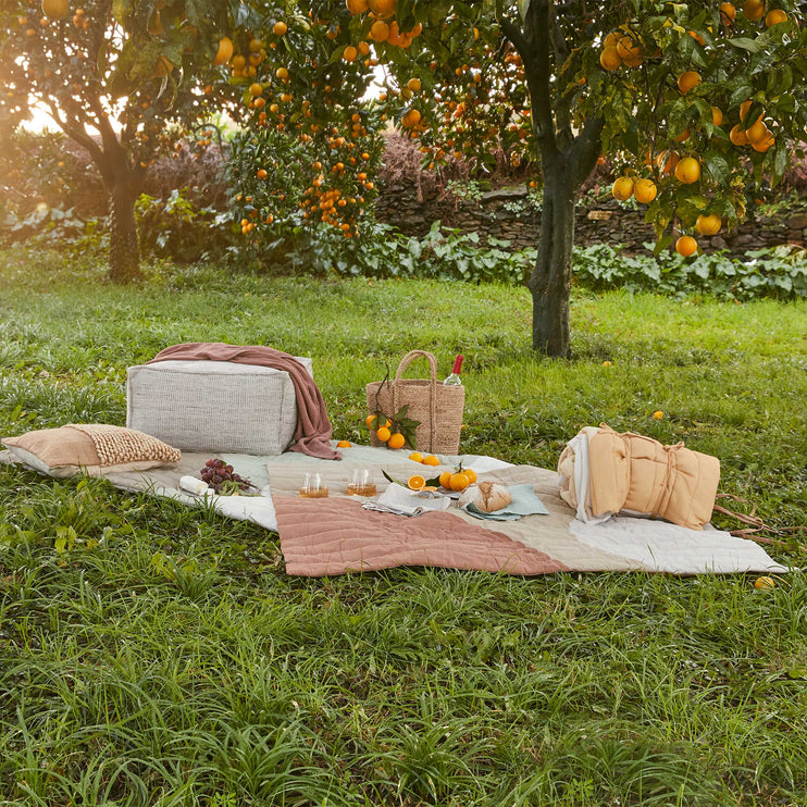 Picknickdecke Nandara [Olivgrün & Pistazie & Naturweiß]